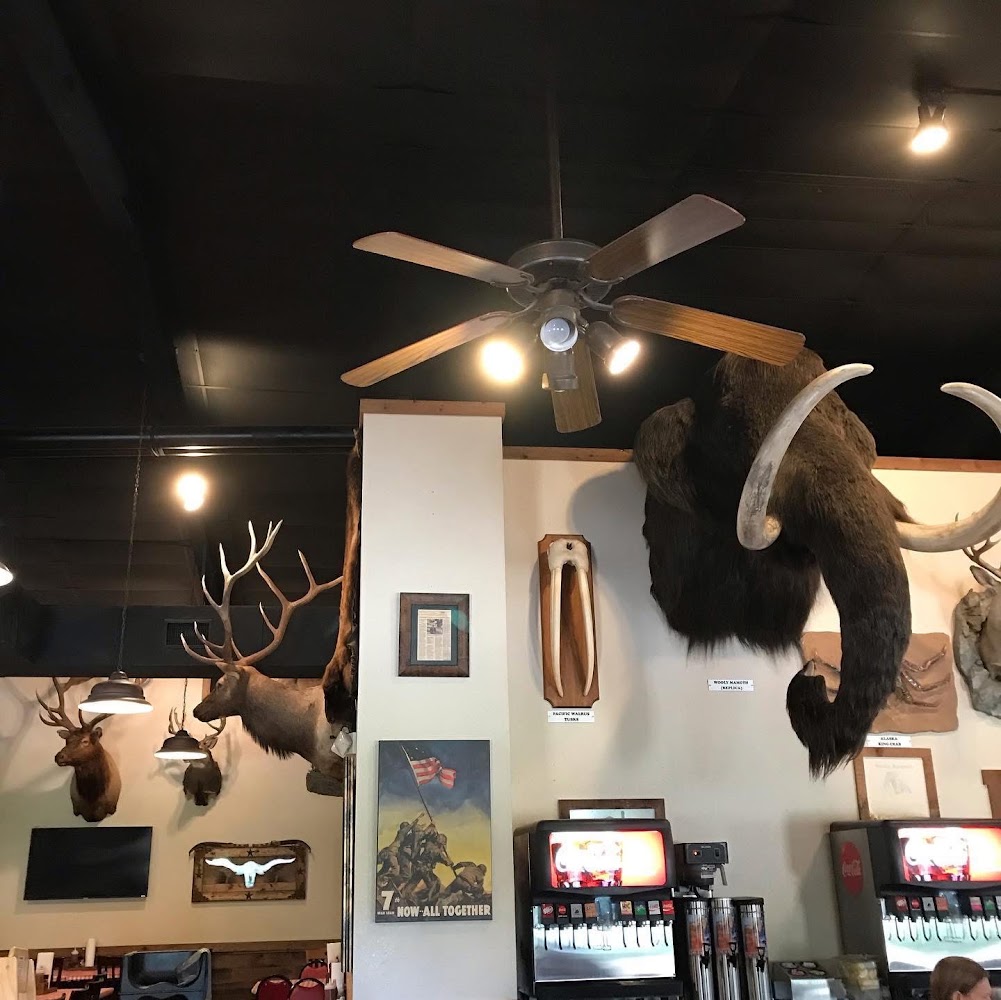 Midway BBQ photo 4