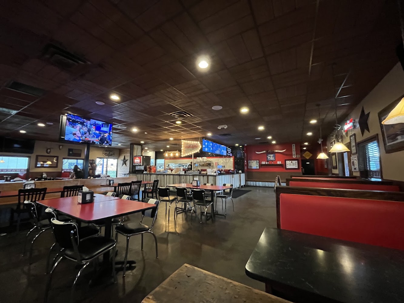 Red River BBQ & Burger photo 3
