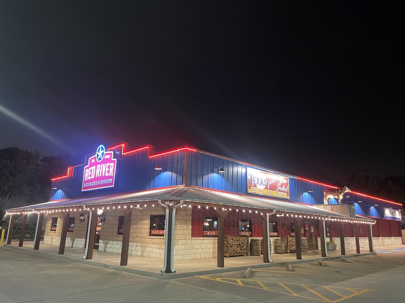 Red River BBQ & Burger photo 4