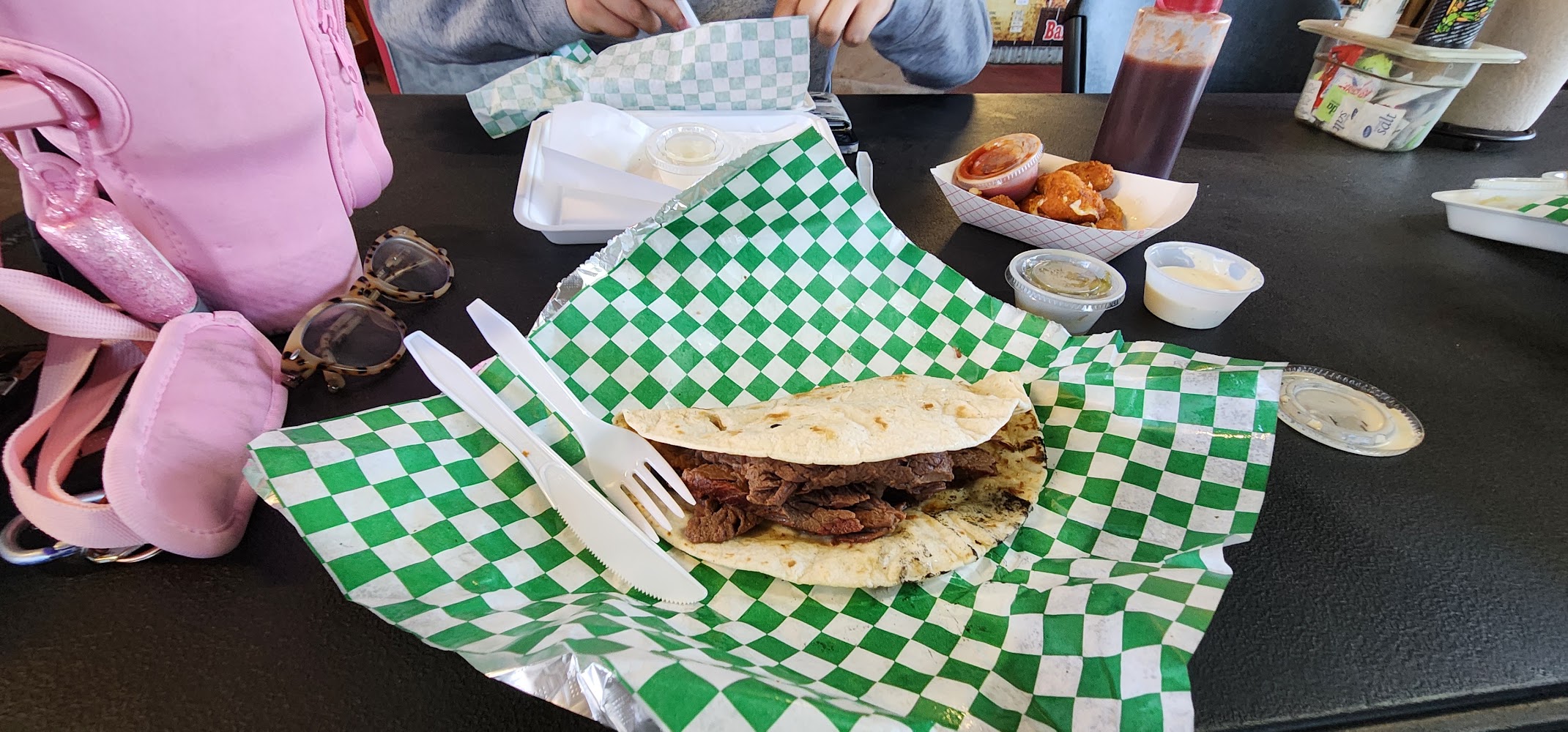 Chuckwagon BBQ & Burgers photo 3
